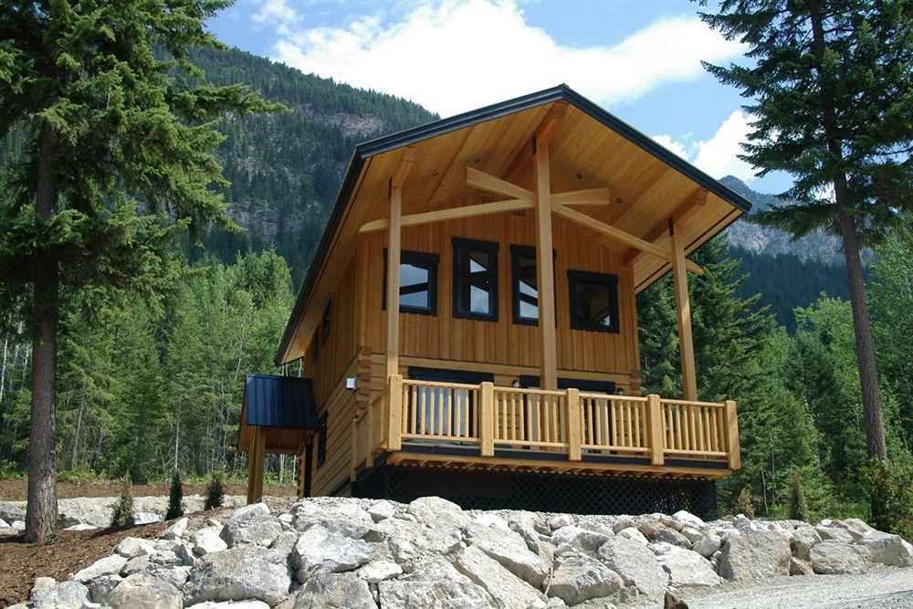 Mount 7 Lodges Golden Exterior foto